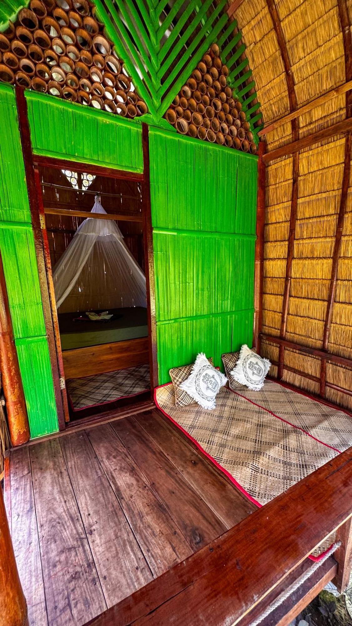 Sten Lodge Лабуан-Бахо Экстерьер фото