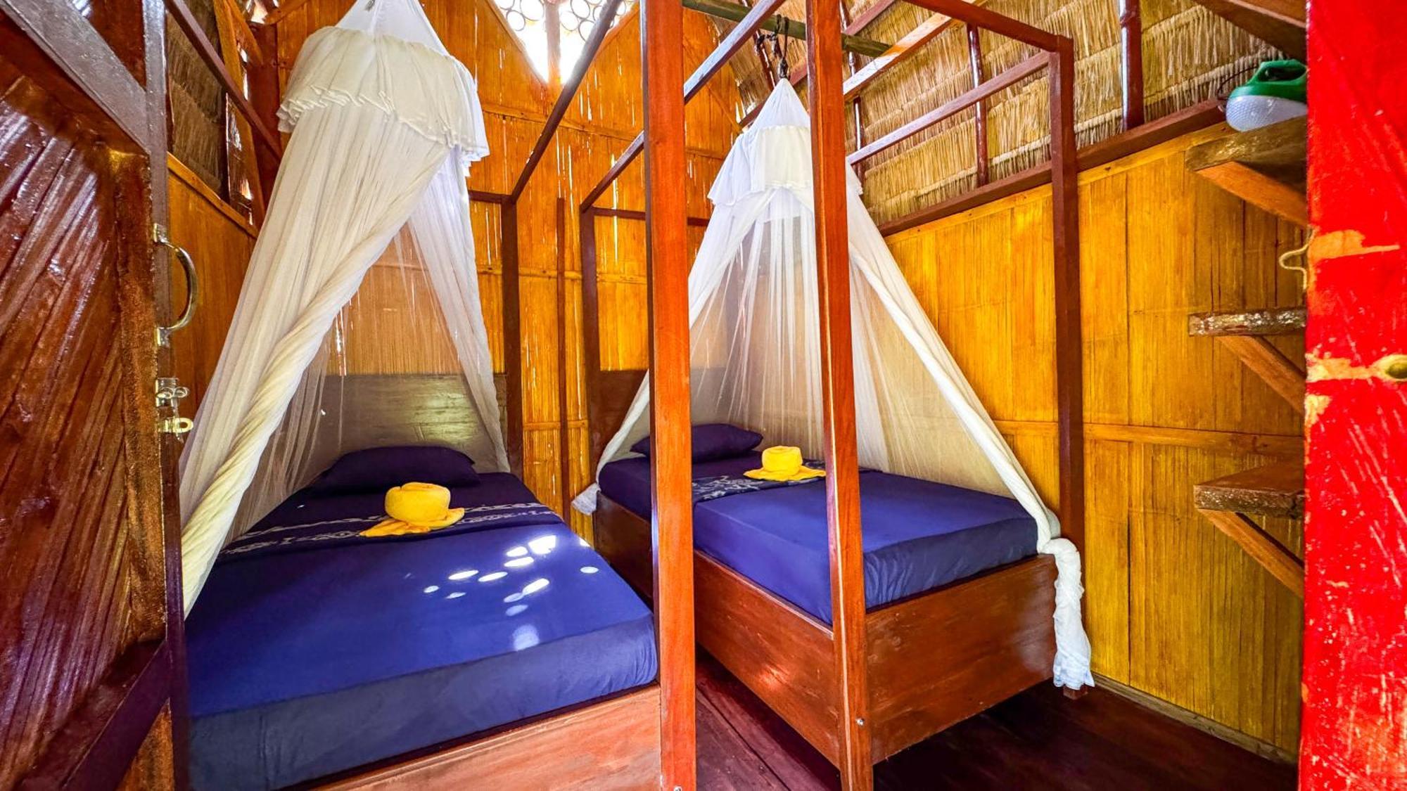 Sten Lodge Лабуан-Бахо Экстерьер фото