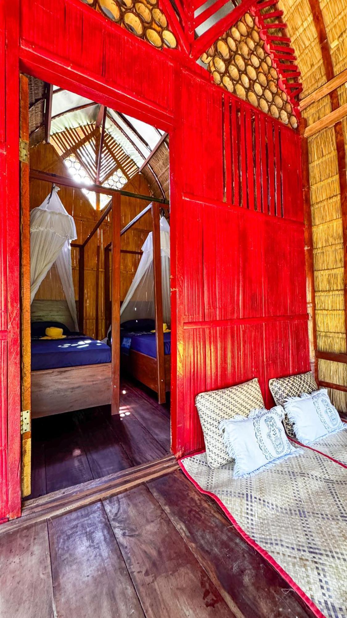Sten Lodge Лабуан-Бахо Экстерьер фото